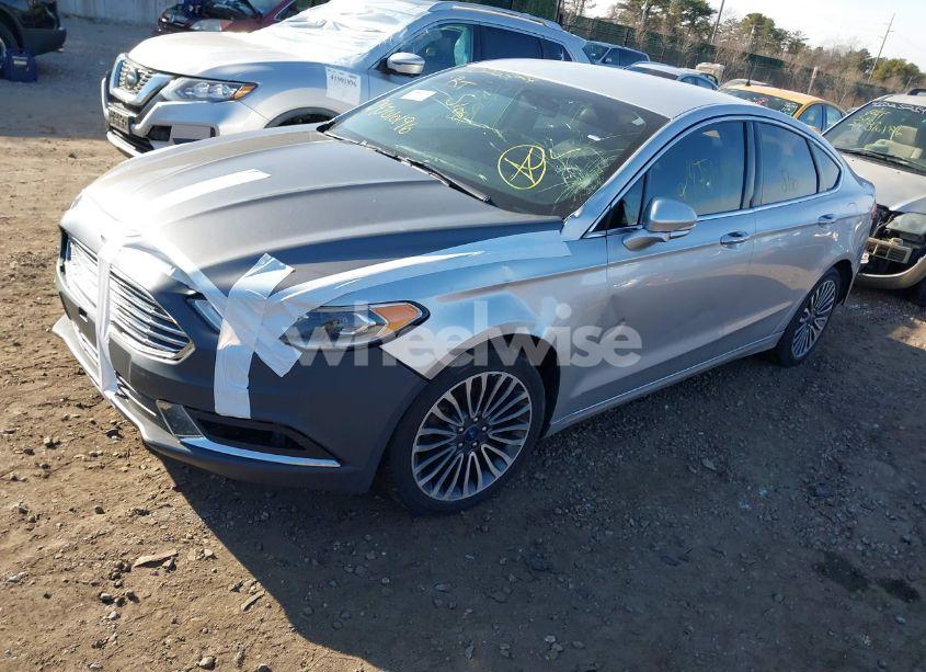 Photo 2 of 2017 Ford Fusion SE (VIN 3FA6P0T95HR322568)