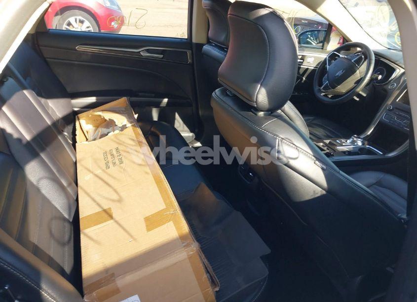 Photo 8 of 2017 Ford Fusion SE (VIN 3FA6P0T95HR322568)