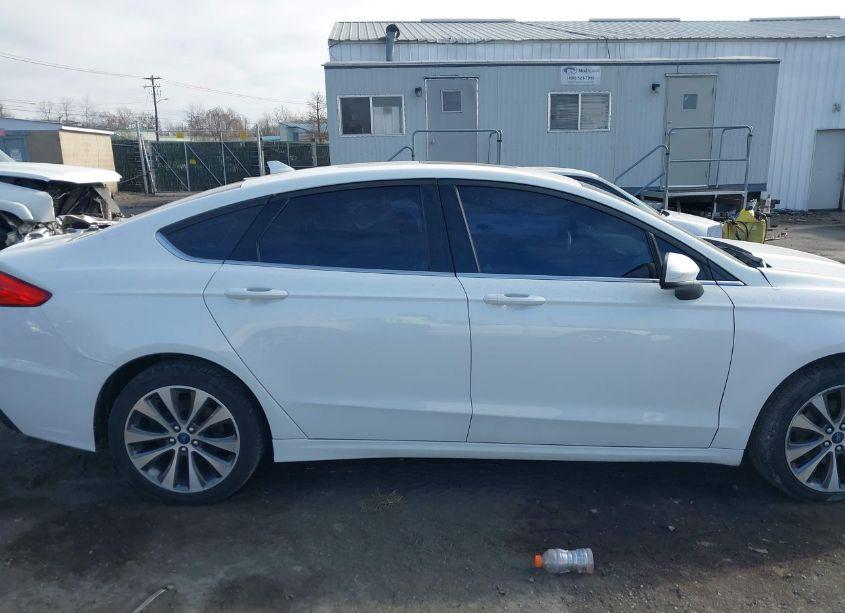 Photo 13 of 2019 Ford Fusion SE (VIN 3FA6P0T95KR269488)