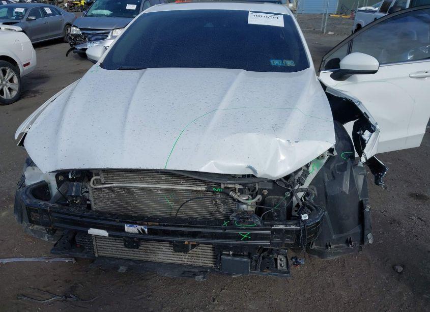 Photo 6 of 2019 Ford Fusion SE (VIN 3FA6P0T95KR269488)