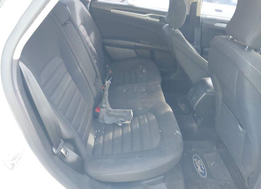 Photo 8 of 2019 Ford Fusion SE (VIN 3FA6P0T95KR269488)