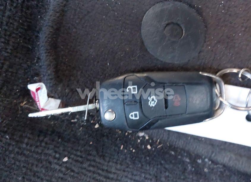 Photo 10 of 2016 Ford Fusion SE (VIN 3FA6P0T96GR120871)