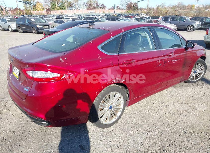 Photo 3 of 2016 Ford Fusion SE (VIN 3FA6P0T96GR120871)