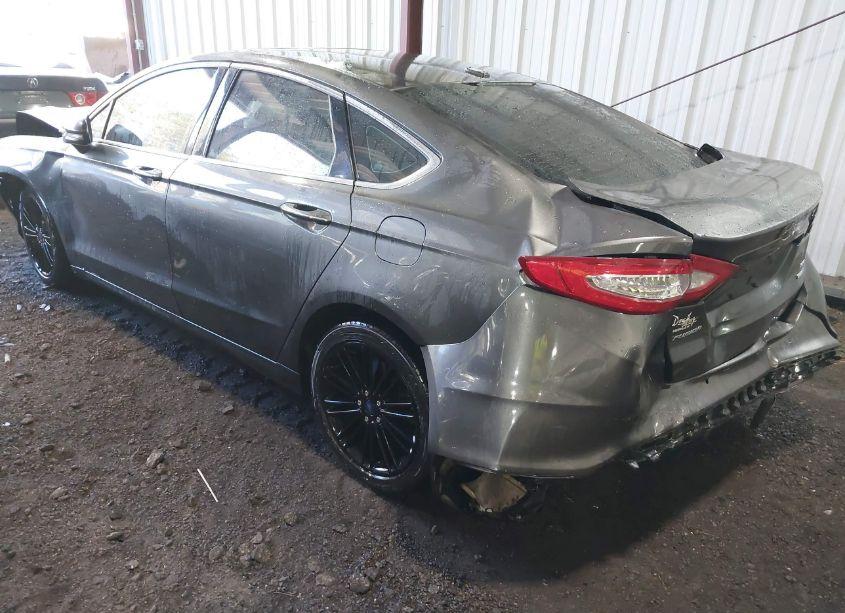 Photo 3 of 2016 Ford Fusion SE (VIN 3FA6P0T96GR209470)