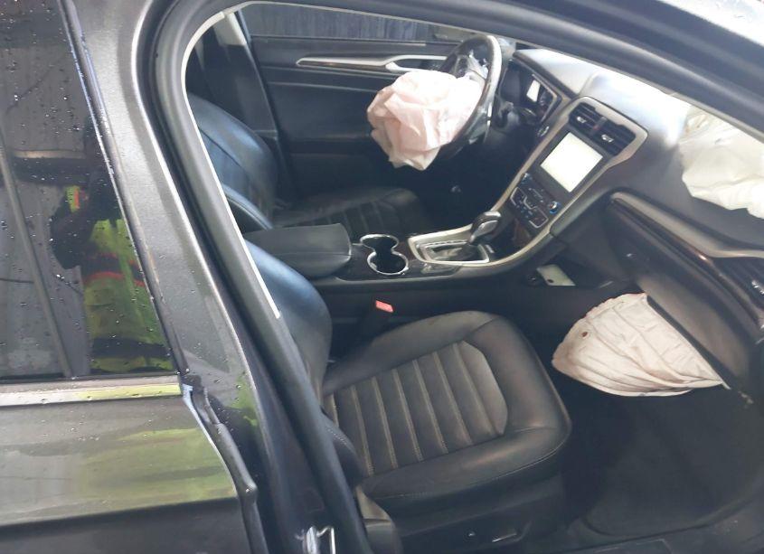 Photo 5 of 2016 Ford Fusion SE (VIN 3FA6P0T96GR209470)