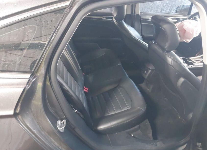 Photo 8 of 2016 Ford Fusion SE (VIN 3FA6P0T96GR209470)