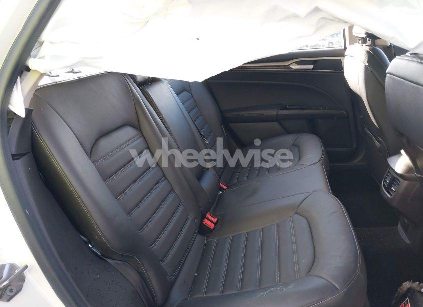 Photo 8 of 2016 Ford Fusion SE (VIN 3FA6P0T96GR312548)