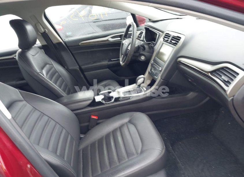 Photo 5 of 2016 Ford Fusion SE (VIN 3FA6P0T96GR381448)