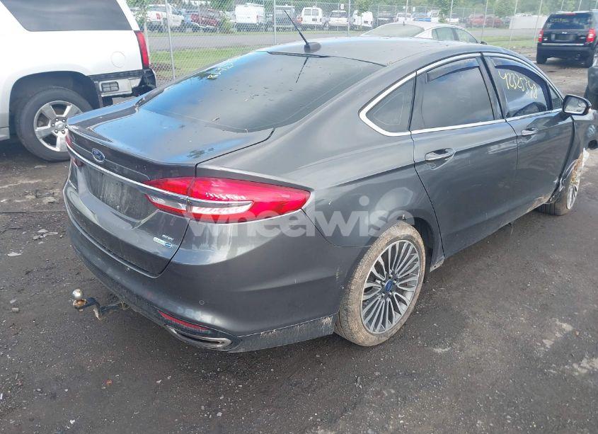 Photo 4 of 2017 Ford Fusion SE (VIN 3FA6P0T96HR140314)