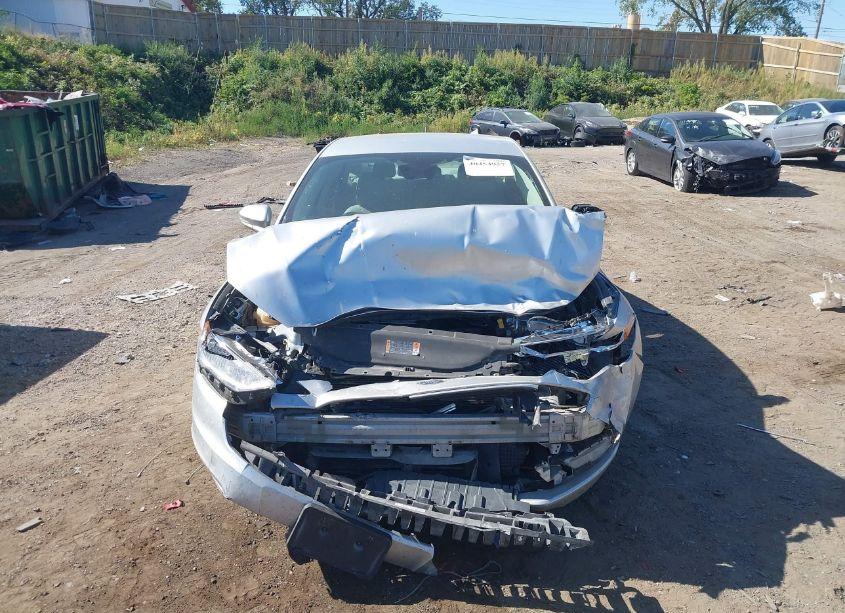 Photo 12 of 2017 Ford Fusion SE (VIN 3FA6P0T96HR185754)