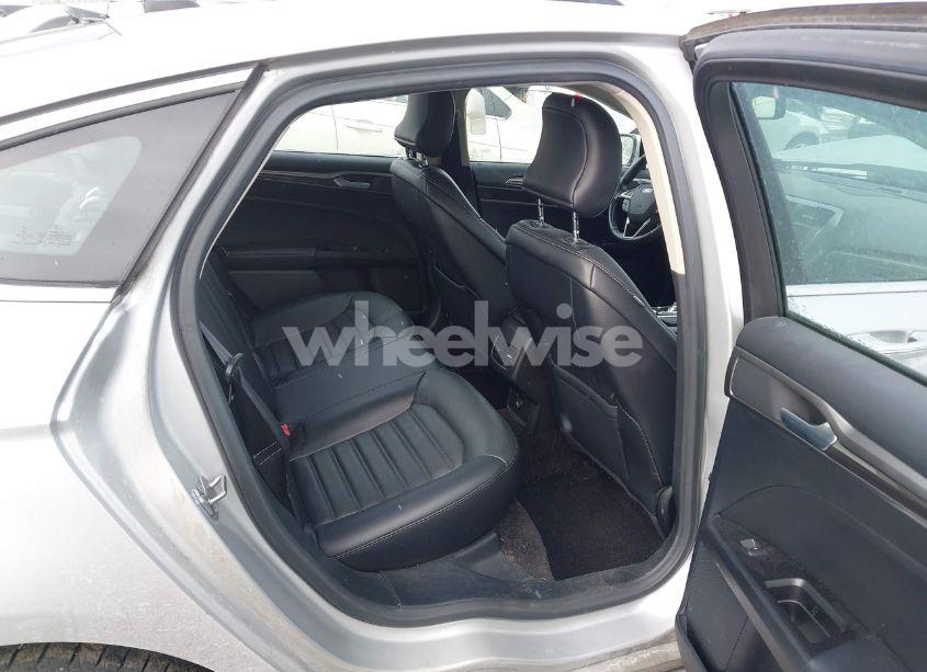 Photo 8 of 2017 Ford Fusion SE (VIN 3FA6P0T96HR267970)