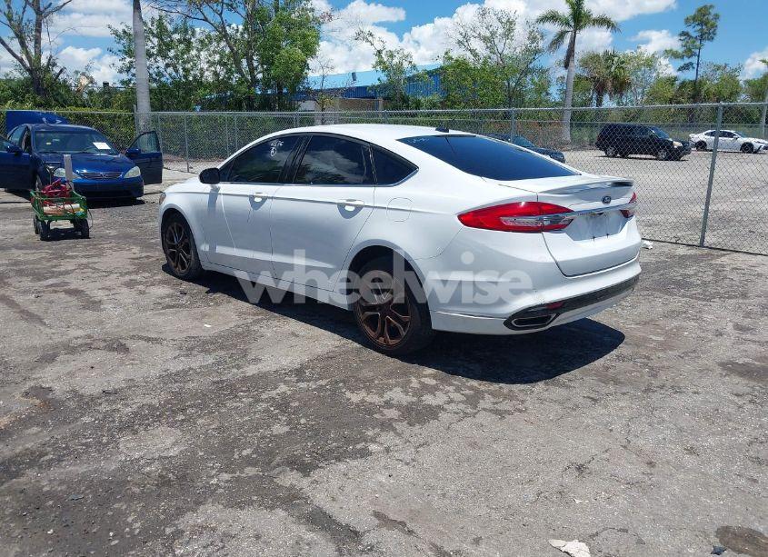 Photo 3 of 2017 Ford Fusion SE (VIN 3FA6P0T96HR316536)