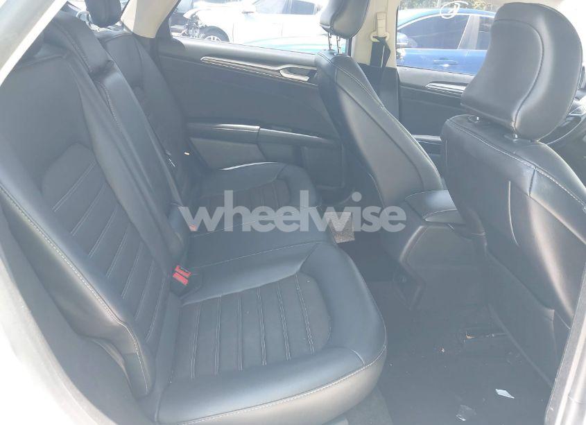 Photo 8 of 2017 Ford Fusion SE (VIN 3FA6P0T96HR316536)