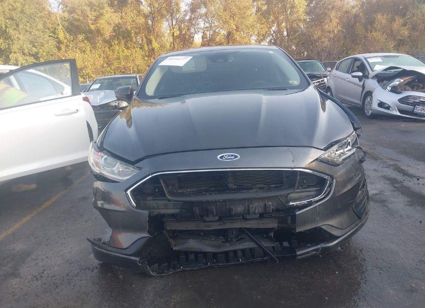 Photo 12 of 2019 Ford Fusion SE (VIN 3FA6P0T96KR254076)