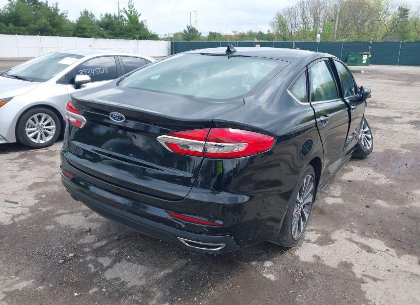 Photo 4 of 2020 Ford Fusion SE (VIN 3FA6P0T96LR163021)