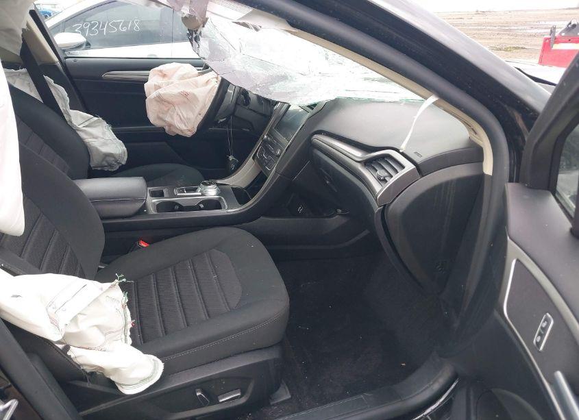 Photo 5 of 2020 Ford Fusion SE (VIN 3FA6P0T96LR163021)