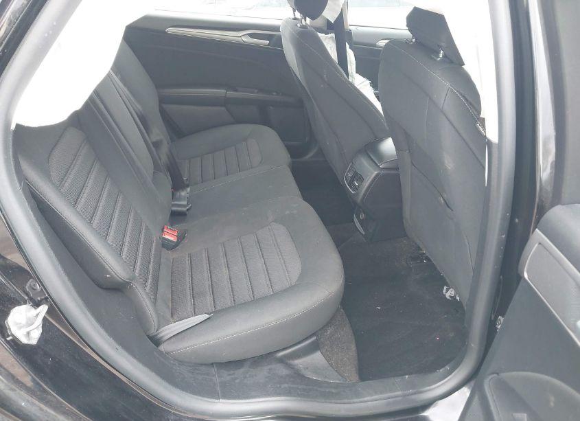 Photo 8 of 2020 Ford Fusion SE (VIN 3FA6P0T96LR163021)