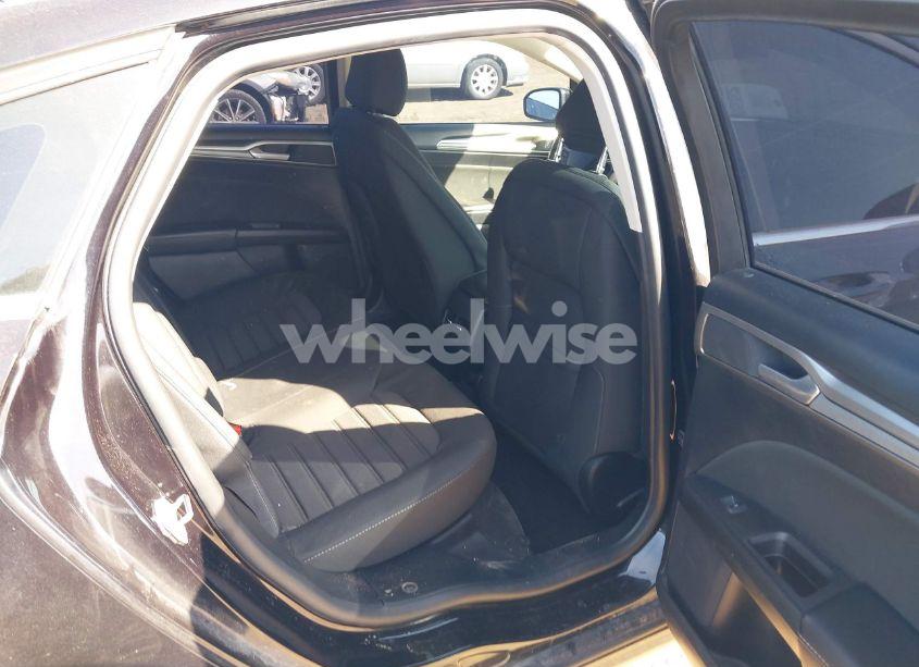 Photo 8 of 2020 Ford Fusion SE (VIN 3FA6P0T96LR179655)