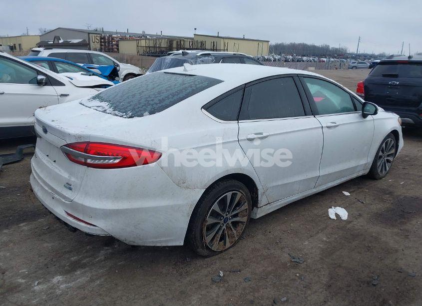 Photo 4 of 2020 Ford Fusion SE (VIN 3FA6P0T96LR202299)