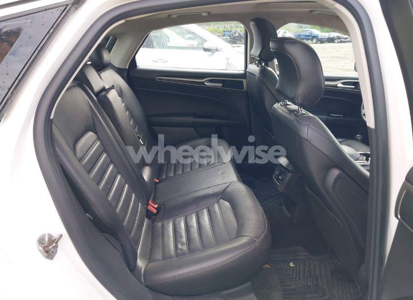 Photo 8 of 2016 Ford Fusion SE (VIN 3FA6P0T97GR271704)