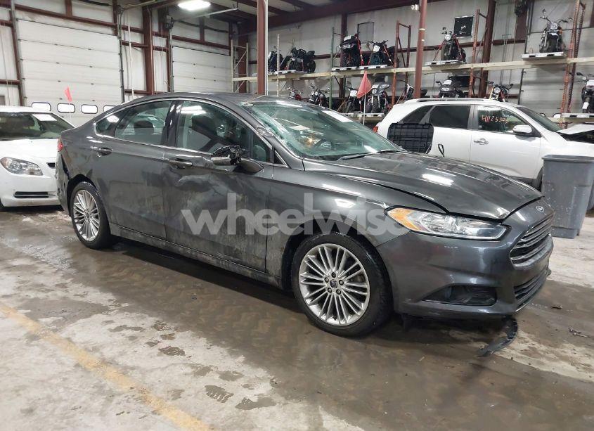 2016 Ford Fusion SE (VIN 3FA6P0T97GR353836) main photo