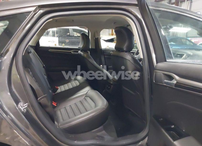 Photo 8 of 2016 Ford Fusion SE (VIN 3FA6P0T97GR353836)