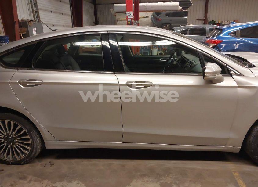 Photo 13 of 2017 Ford Fusion SE (VIN 3FA6P0T97HR243242)