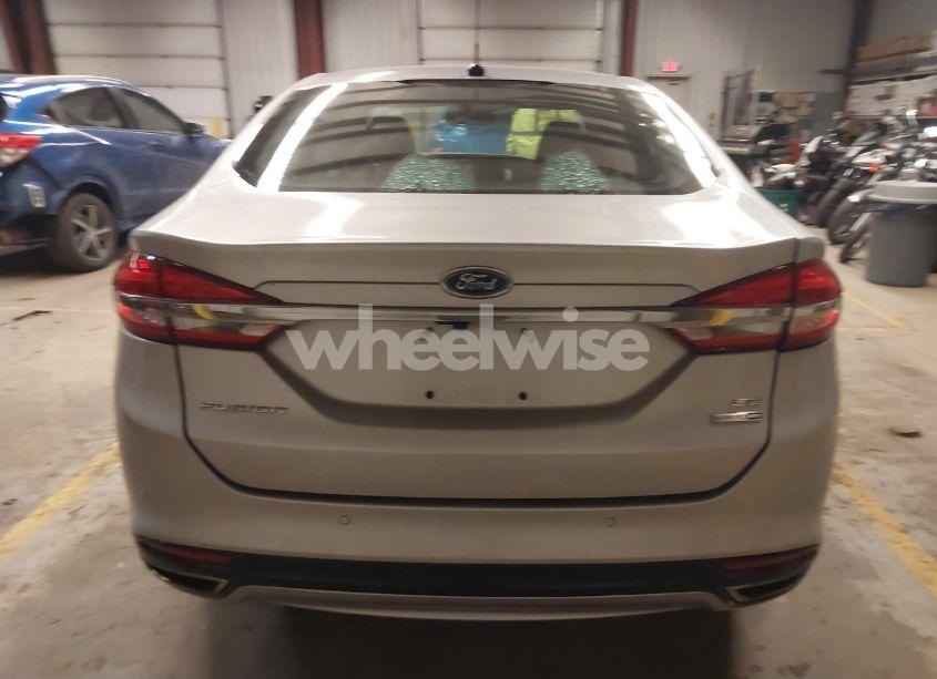 Photo 16 of 2017 Ford Fusion SE (VIN 3FA6P0T97HR243242)