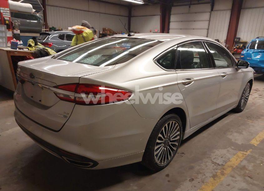 Photo 4 of 2017 Ford Fusion SE (VIN 3FA6P0T97HR243242)