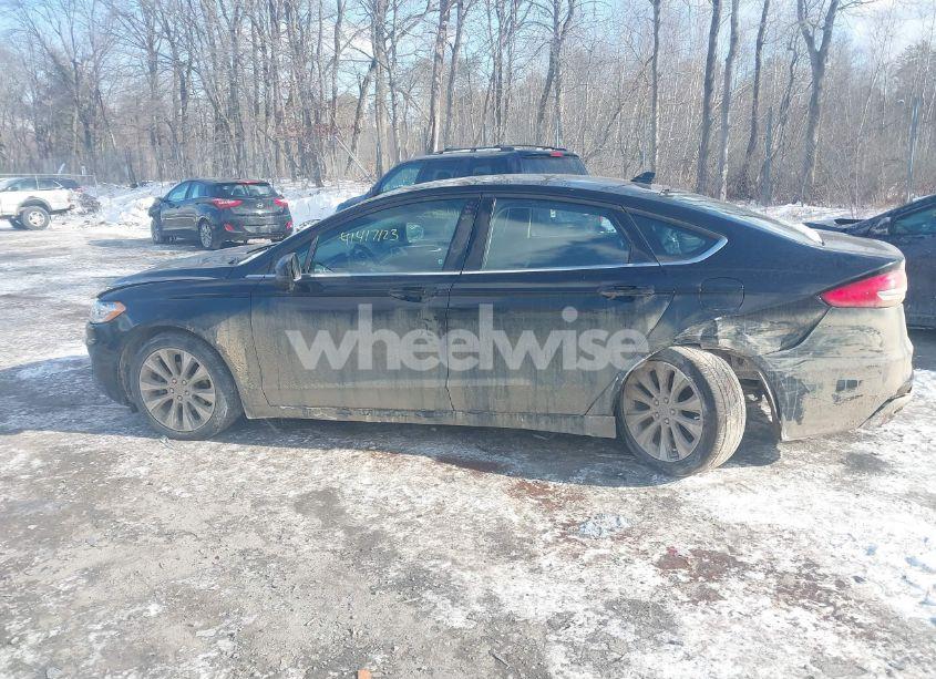 Photo 14 of 2019 Ford Fusion SE (VIN 3FA6P0T97KR260257)