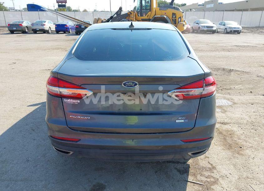 Photo 16 of 2019 Ford Fusion SE (VIN 3FA6P0T97KR285238)