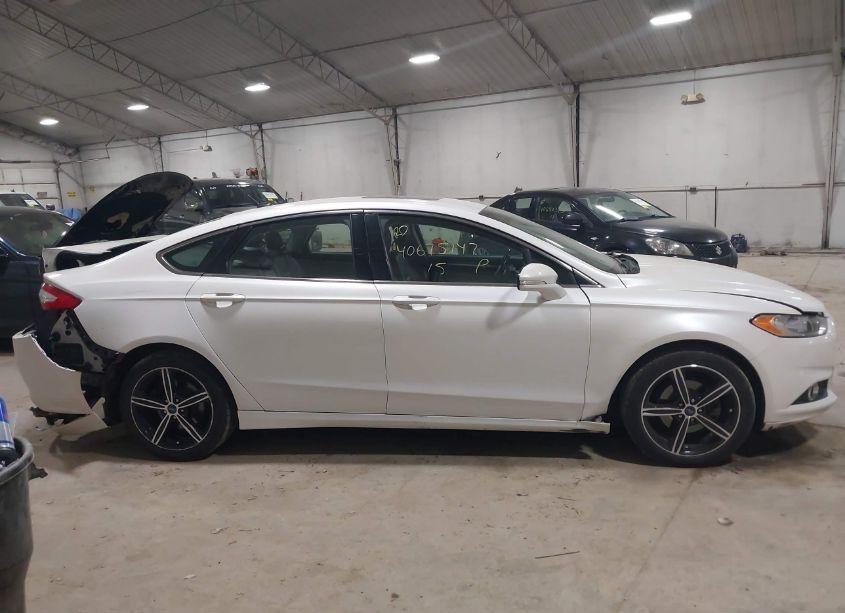 Photo 13 of 2015 Ford Fusion SE (VIN 3FA6P0T98FR111135)