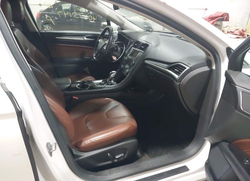 Photo 5 of 2015 Ford Fusion SE (VIN 3FA6P0T98FR111135)