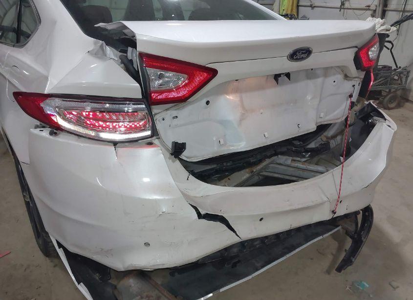 Photo 6 of 2015 Ford Fusion SE (VIN 3FA6P0T98FR111135)