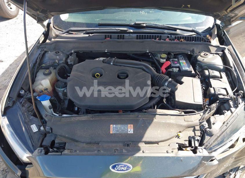 Photo 10 of 2015 Ford Fusion SE (VIN 3FA6P0T98FR257468)