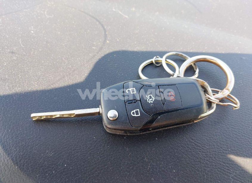 Photo 11 of 2015 Ford Fusion SE (VIN 3FA6P0T98FR257468)