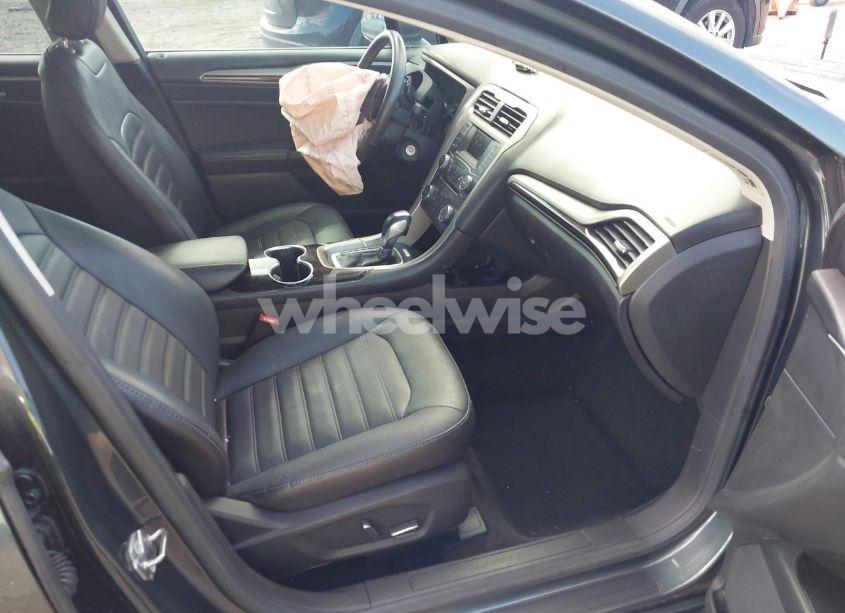 Photo 5 of 2015 Ford Fusion SE (VIN 3FA6P0T98FR257468)