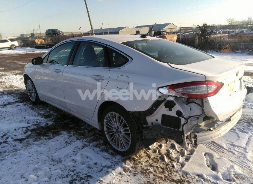 Photo 3 of 2015 Ford Fusion SE (VIN 3FA6P0T98FR308869)