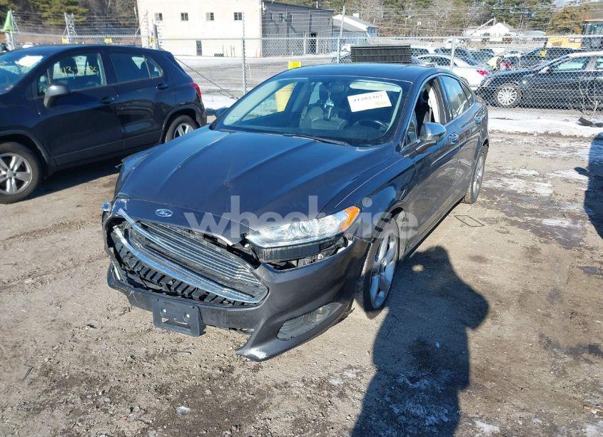 Photo 2 of 2016 Ford Fusion SE (VIN 3FA6P0T98GR250232)