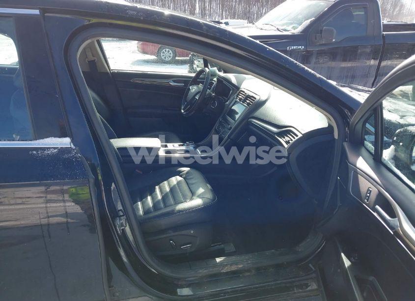 Photo 5 of 2017 Ford Fusion SE (VIN 3FA6P0T98HR139925)