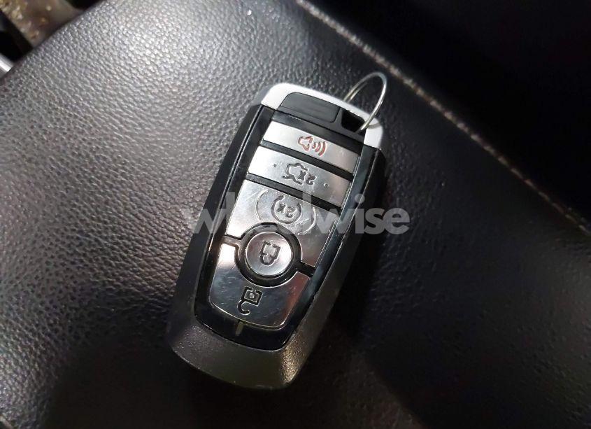 Photo 11 of 2017 Ford Fusion SE (VIN 3FA6P0T98HR322791)