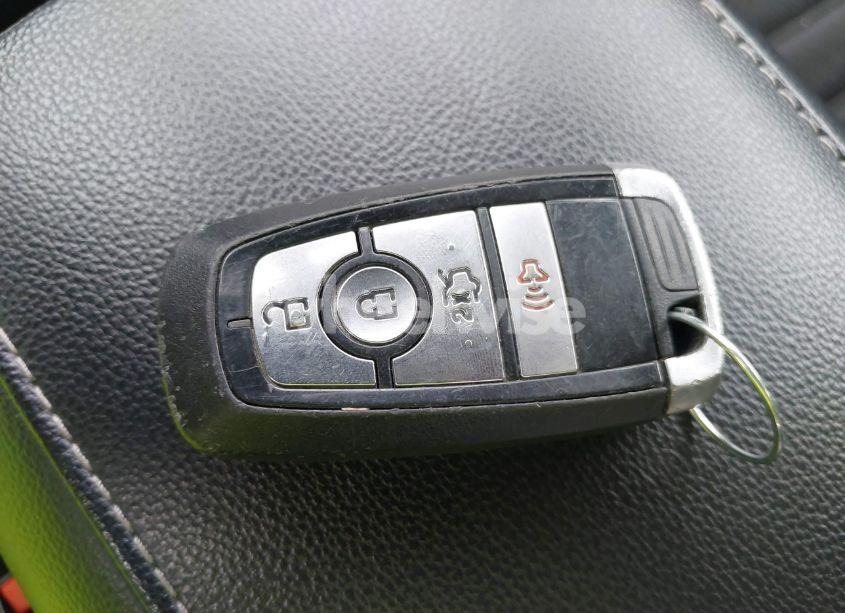 Photo 11 of 2019 Ford Fusion SE (VIN 3FA6P0T98KR233861)