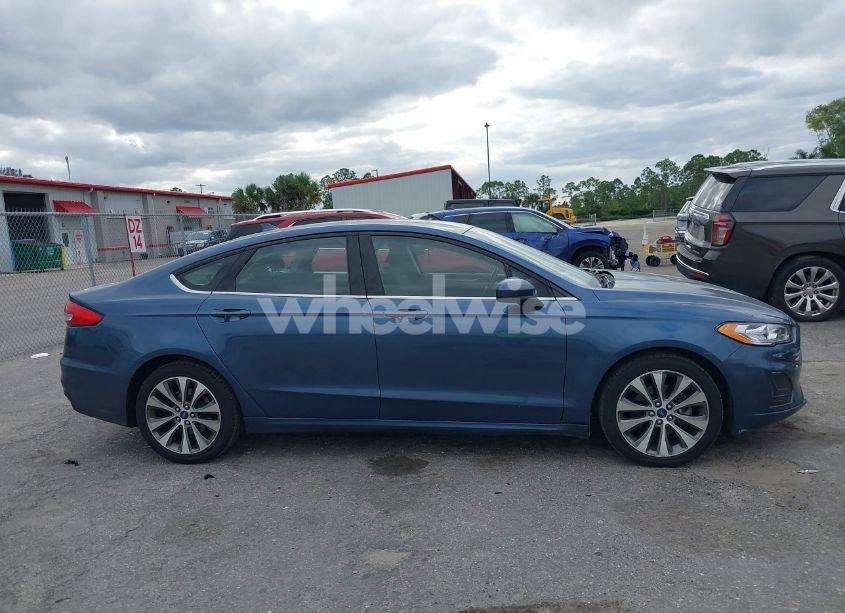 Photo 13 of 2019 Ford Fusion SE (VIN 3FA6P0T98KR233861)