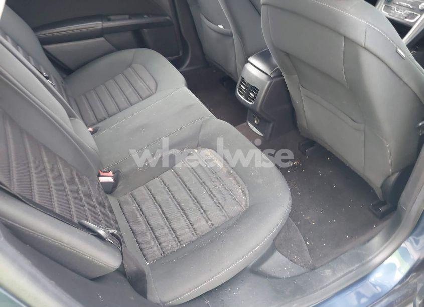 Photo 8 of 2019 Ford Fusion SE (VIN 3FA6P0T98KR233861)