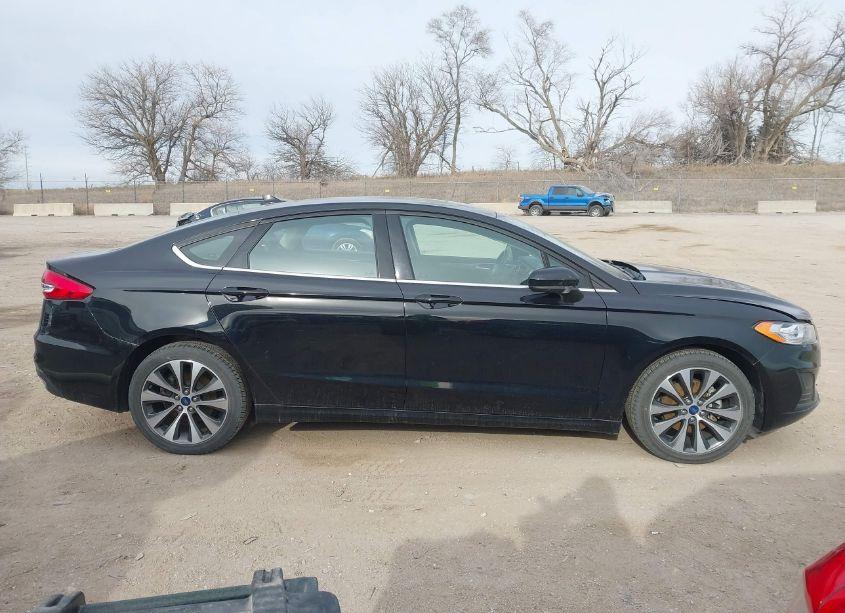Photo 13 of 2019 Ford Fusion SE (VIN 3FA6P0T98KR238770)
