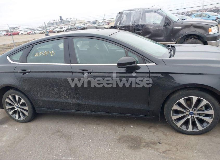 Photo 13 of 2019 Ford Fusion SE (VIN 3FA6P0T98KR253723)