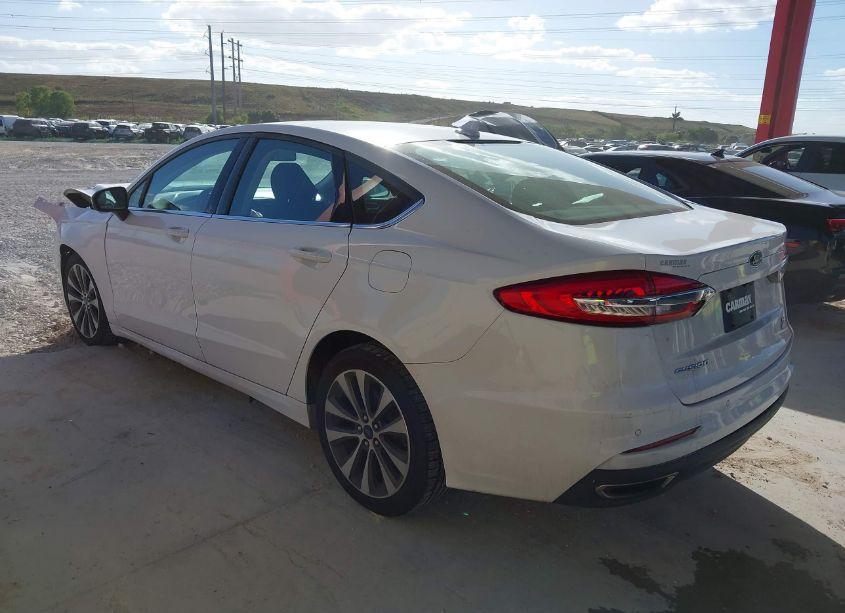 Photo 3 of 2020 Ford Fusion SE (VIN 3FA6P0T98LR150352)