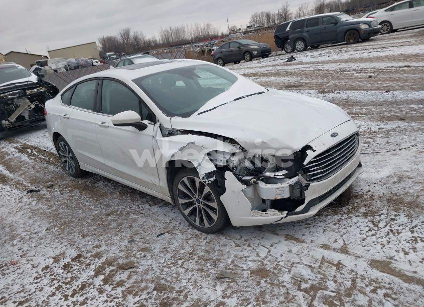 2020 Ford Fusion SE (VIN 3FA6P0T98LR167278) main photo