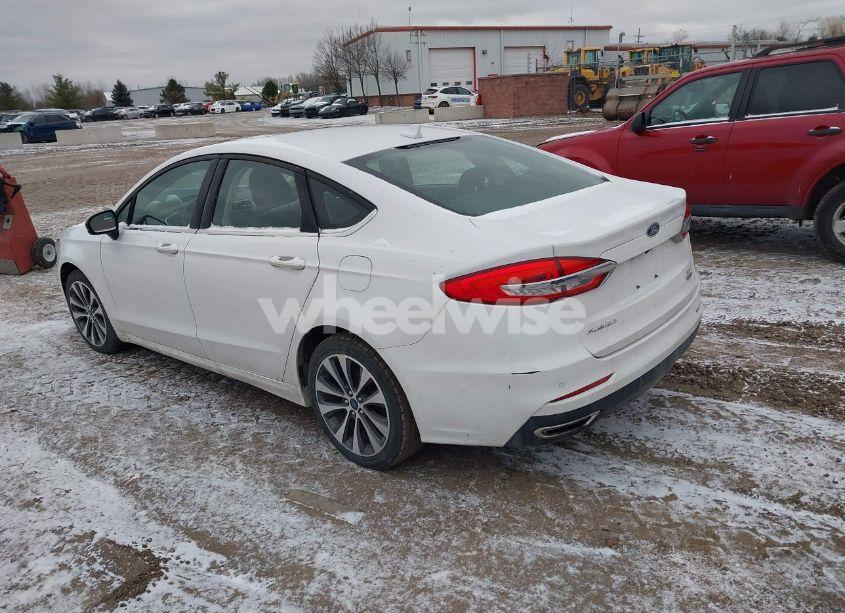 Photo 3 of 2020 Ford Fusion SE (VIN 3FA6P0T98LR167278)