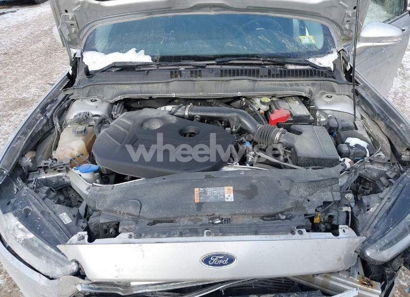 Photo 10 of 2015 Ford Fusion SE (VIN 3FA6P0T99FR175751)